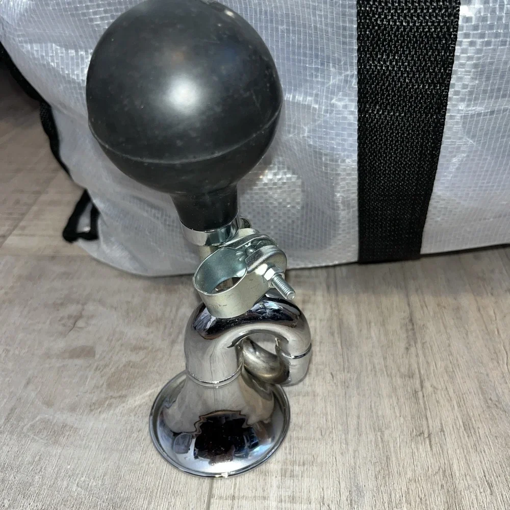Vintage‎ Classic Bicycle Loud Air Horn Burning Man Squeeze Bulb Retro Style